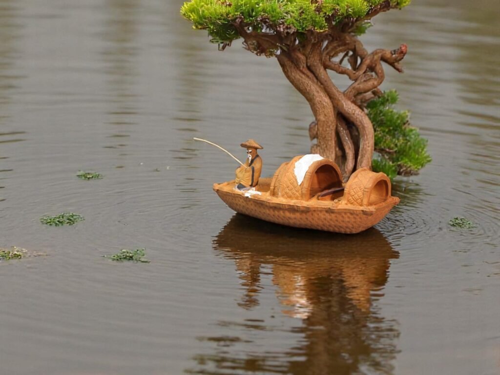 TUONG GOM THUYEN TIEU CANH GOM DUC HUY