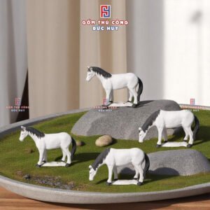 Tượng gốm con ngựa mini màu trắng - trang trí tiểu cảnh chậu cây bonsai
